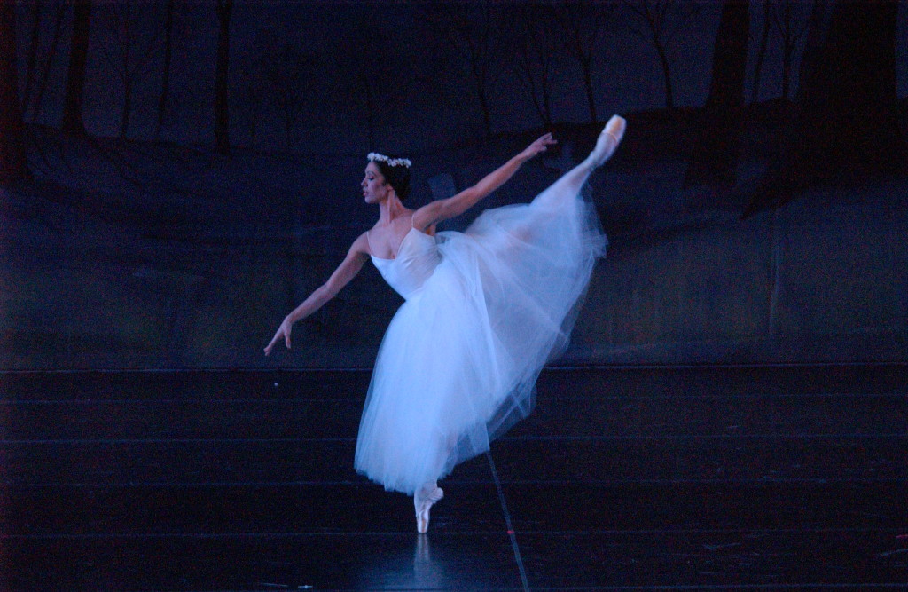Columbia City Ballet Principal Dancer Regina Willoughby as Giselle